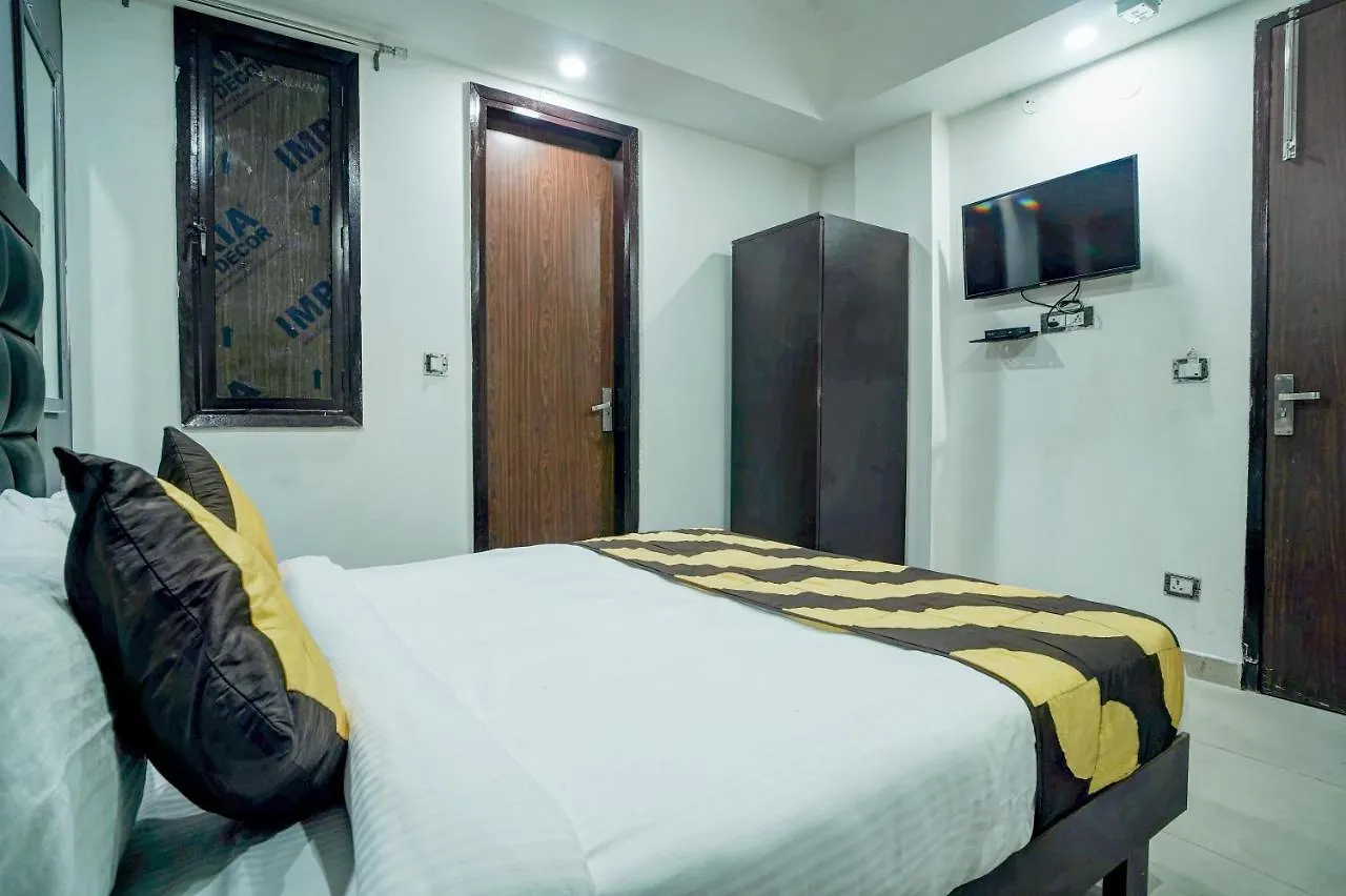 Hotel Red Snapper Couple Friendly At West Delhi New Delhi 3*,  India