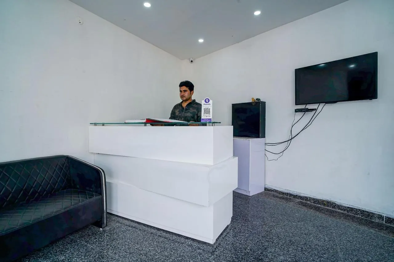 Hotel Red Snapper Couple Friendly At West Delhi New Delhi India